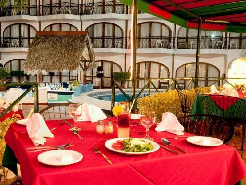 Real Bananas All Inclusive Acapulco Exterior photo